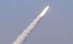 La Corée du Nord déclare le succès du test d'un système de missiles à ogives multiples