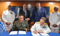 Deux navires de la Marine italienne rejoignent la flotte grecque