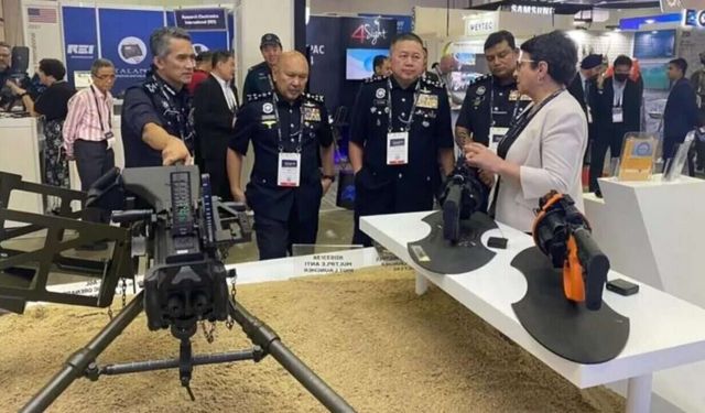 Repkon Defence expose des barils et des lance-grenades de fabrication turque à Singapour