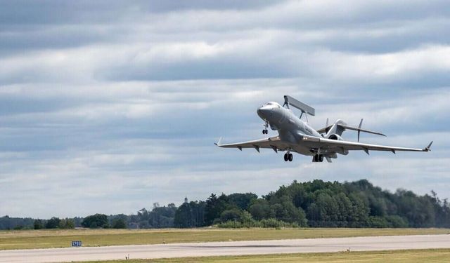 Saab livre le quatrième GlobalEye aux Émirats