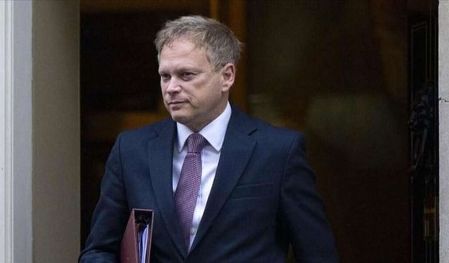 Le secrétaire britannique à la Défense annonce de nouveaux navires porteurs de drones pour les Royal Marines