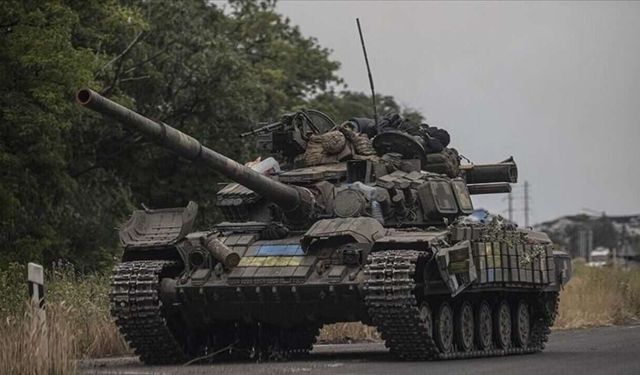 L'Espagne va envoyer un nouveau lot de chars Leopard et d'armes à l'Ukraine
