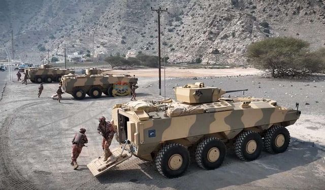 Les véhicules blindés PARS III 8x8 de FNSS ont participé à l'exercice à Oman