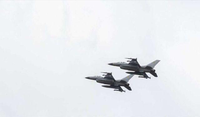Le Danemark qualifie la livraison de F-16 à l'Ukraine d' « étape importante »
