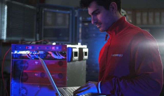 Leonardo améliorera la technologie des réseaux de communication sécurisés aux Émirats arabes unis