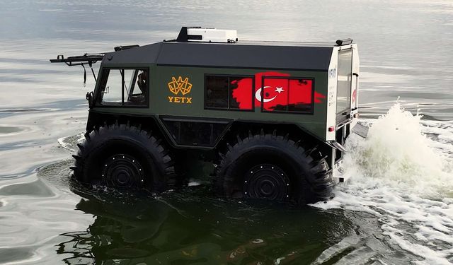 Le véhicule amphibie turc innovant « YetX » impressionne lors de démonstrations en direct