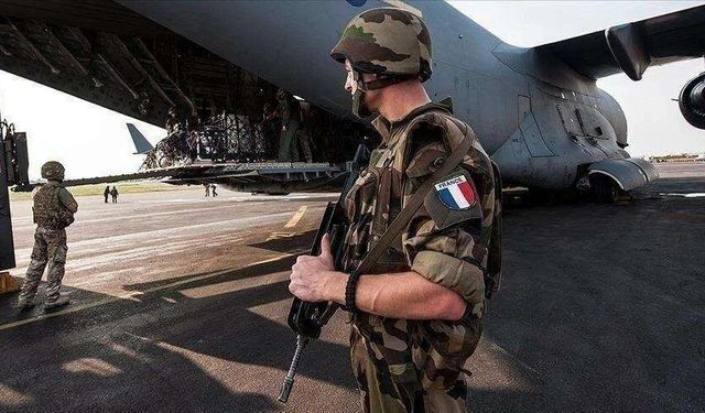 La France entame son retrait militaire du Tchad