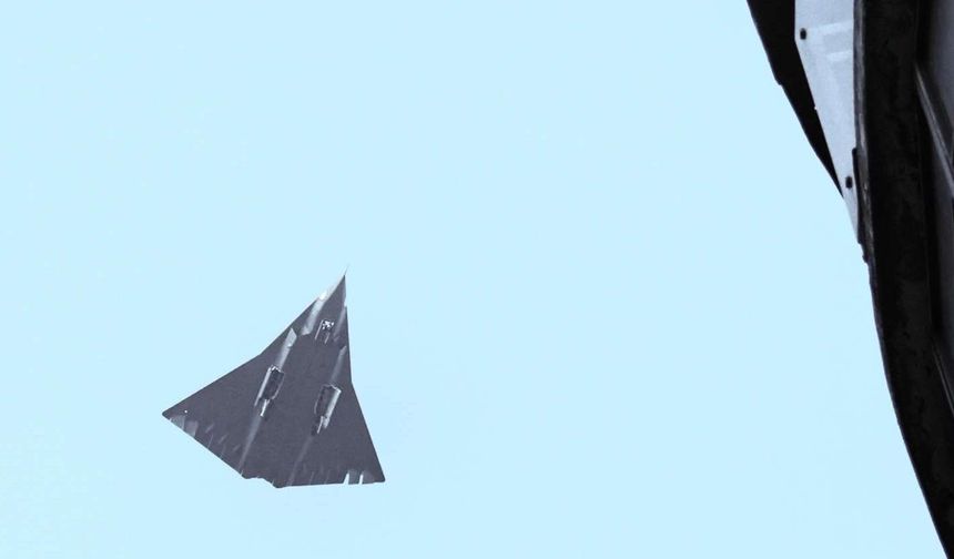 Chine : Un avion de chasse de sixième génération repéré en vol !