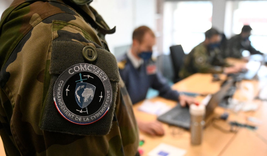 La France confie à Airbus un contrat de formation en cybersécurité sur huit ans