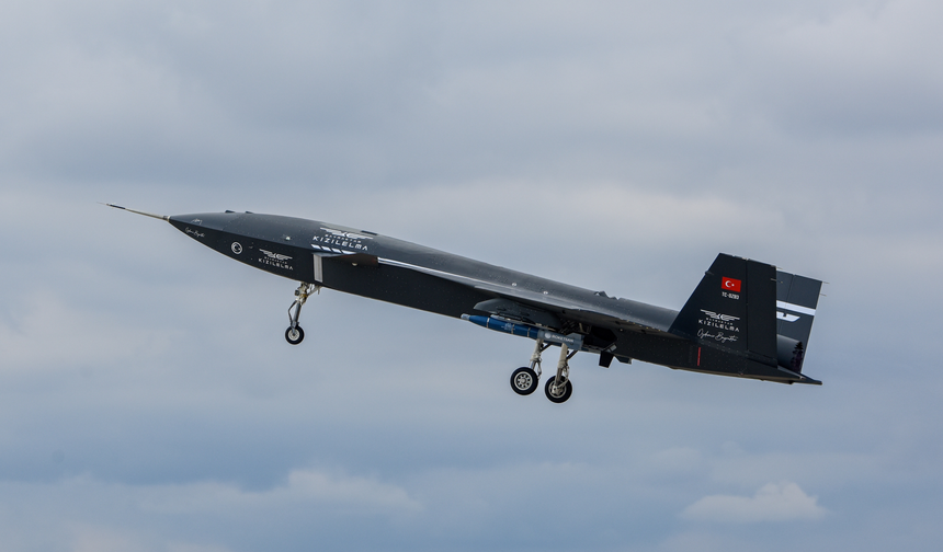 Bayraktar KIZILELMA réalise un vol d’essai avec le radar AESA MURAD 100-A d’ASELSAN